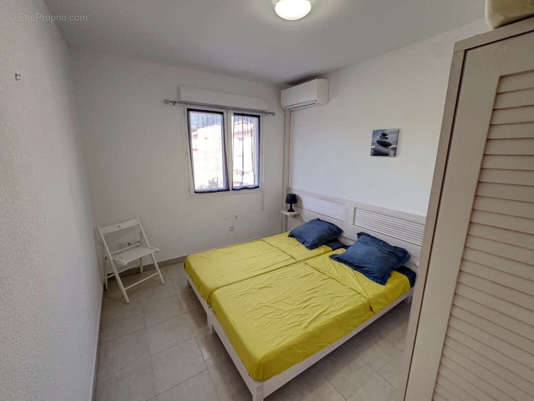 Appartement 76 m² à Santa-Maria-Poggio  - photo 8