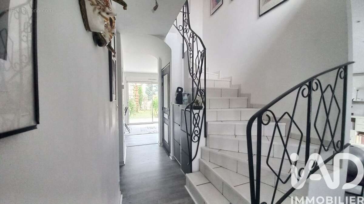 Photo 9 - Maison à CHAMPS-SUR-MARNE