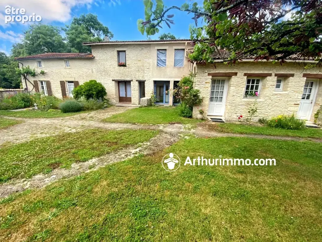 Vente Maison Villefollet(79170) 177 000ï¿œ - photo 2