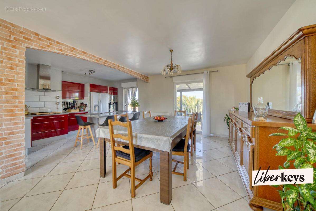 Maison à ASNIERES-LA-GIRAUD