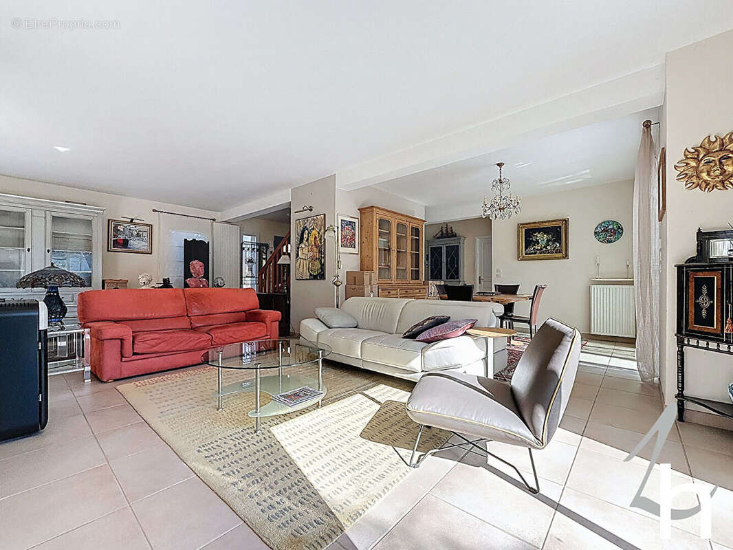 Maison à VILLONS-LES-BUISSONS