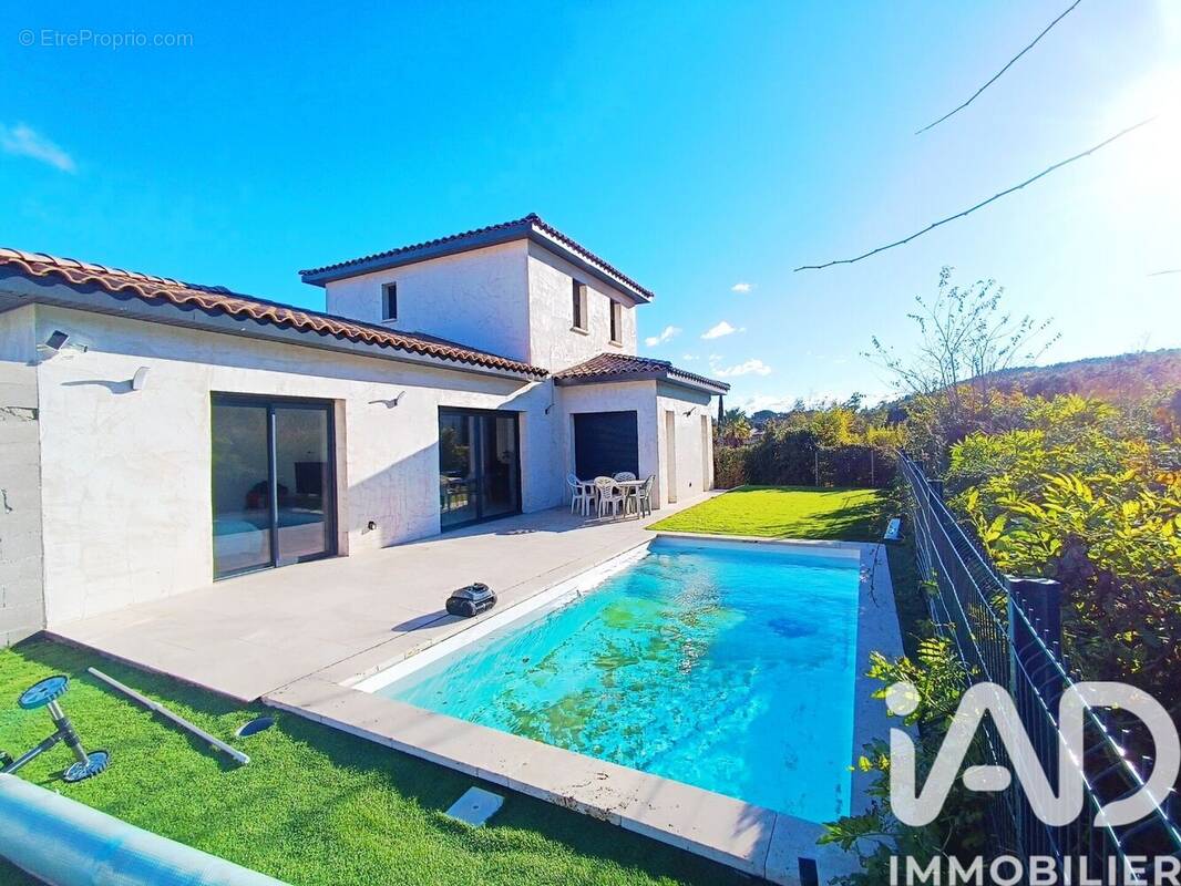 Photo 1 - Maison à COMPS