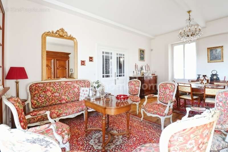 Maison à MAGNAC-LAVAL