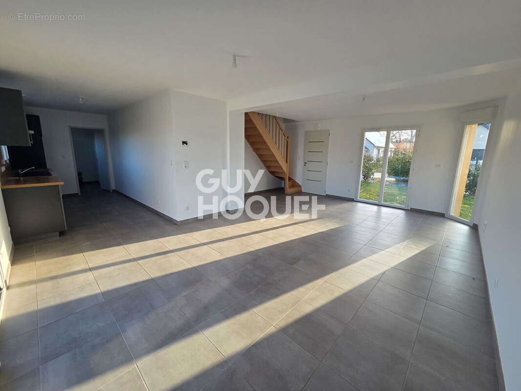 Maison à LA SAUSSAYE