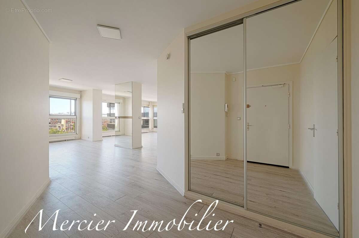 Appartement à PARIS-15E