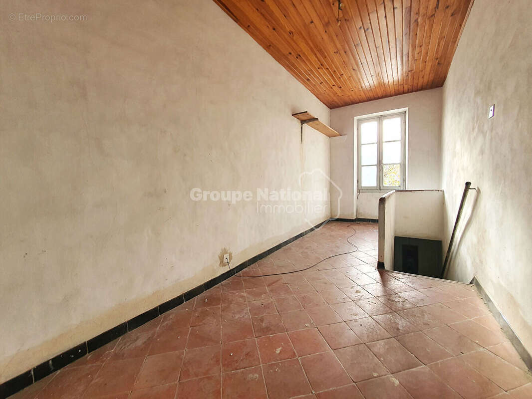 Idéal investisseur à vendre une maison à Miramas - photo 4