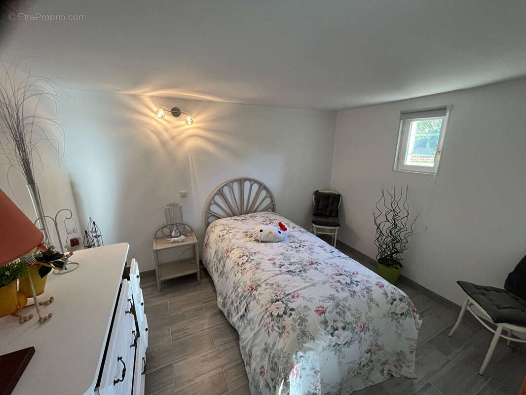 Maison à LES BREVIAIRES