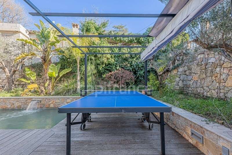 Mougins / à vendre Propriété type MAZET avec dépendance, piscine et garage pour 2 véhicules - photo 13
