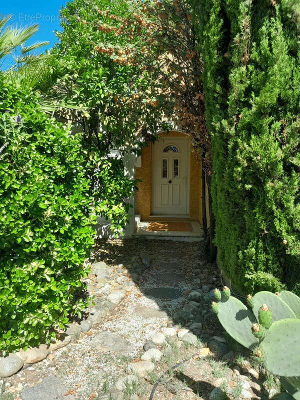 Villa t6 avec piscine et jardin - photo 5
