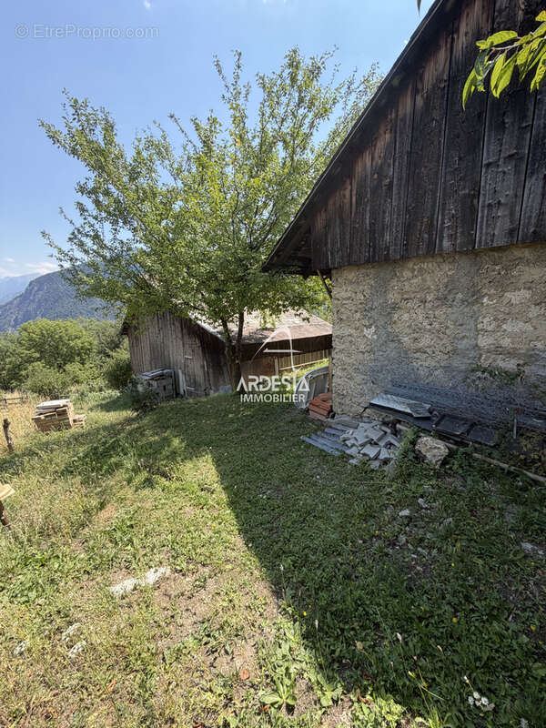 Terrain à vendre à Jarrier   Proche du chef-lieu - photo 11
