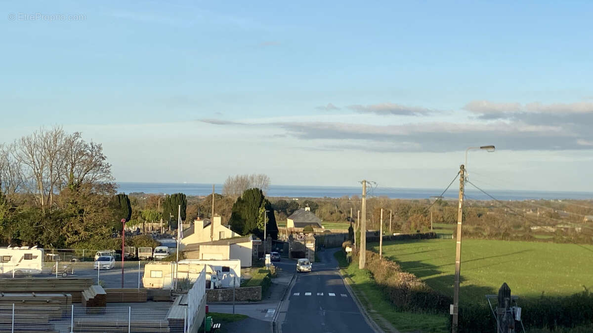 Maison à SAINT-PIERRE-EGLISE