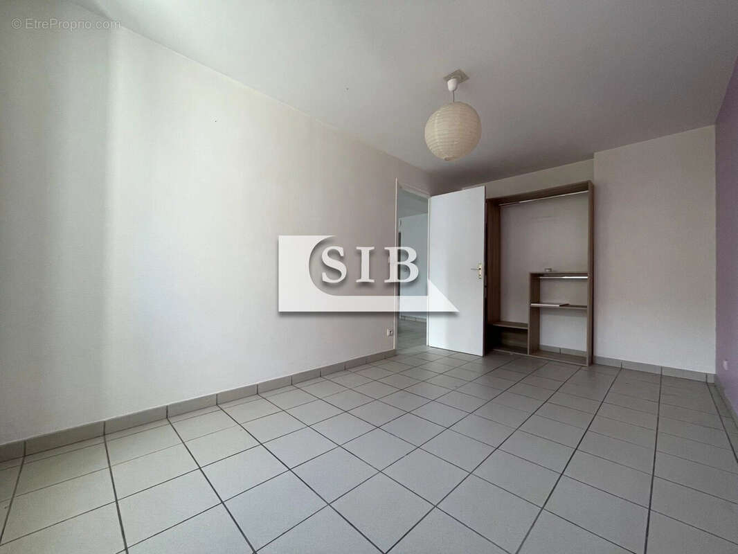 Appartement à VERT-LE-GRAND