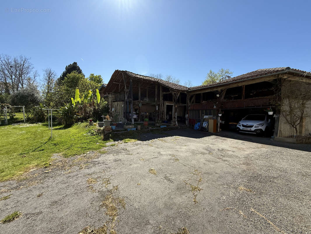 Maison à L&#039;ISLE-EN-DODON