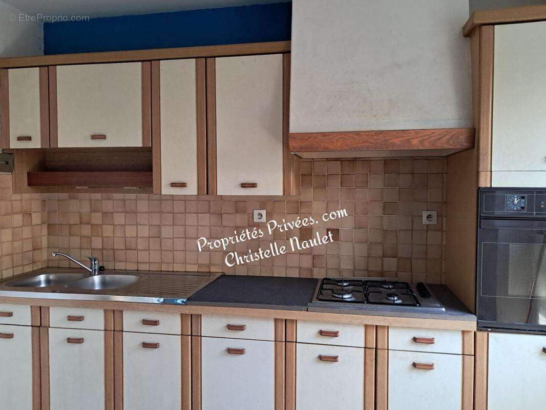 Maison à LE ROC-SAINT-ANDRE