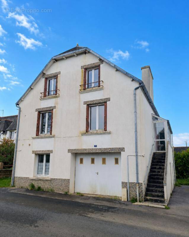 Maison à PLONEVEZ-DU-FAOU