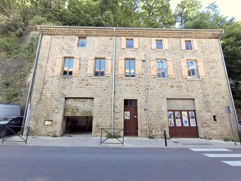 Appartement à LARGENTIERE