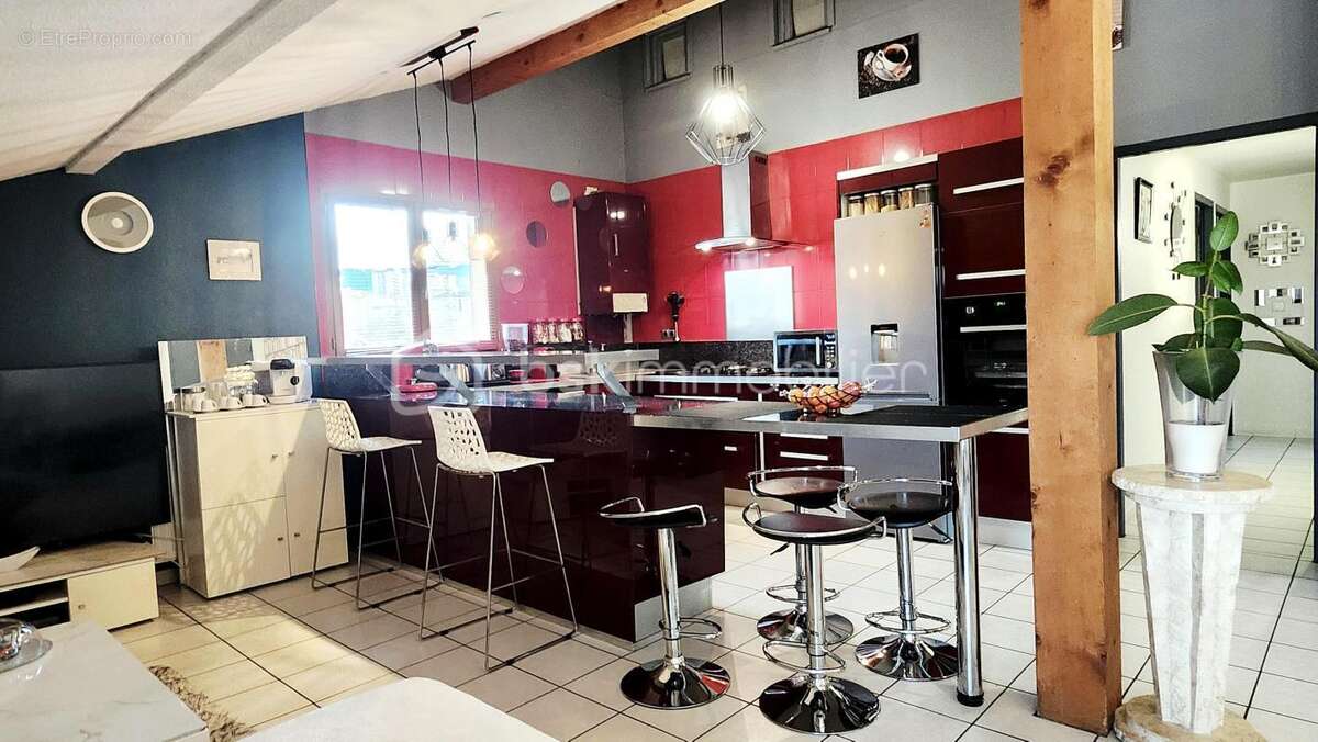 Appartement à MEYTHET