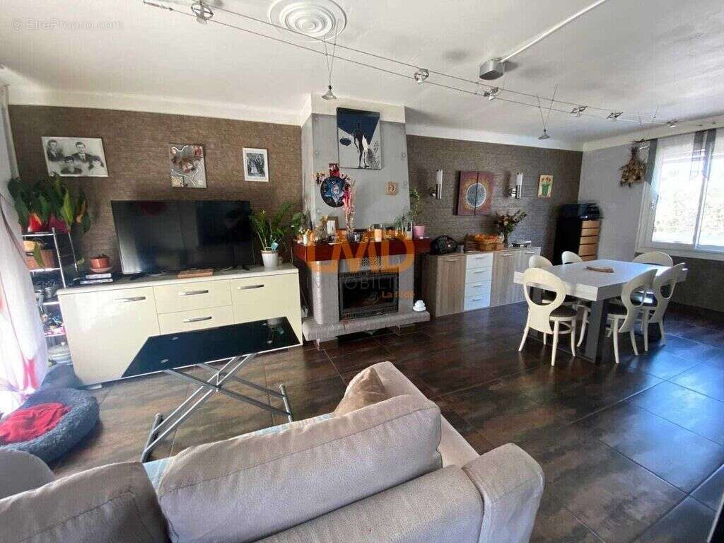 Villa avec piscine , garage et T2 indépendant - photo 13