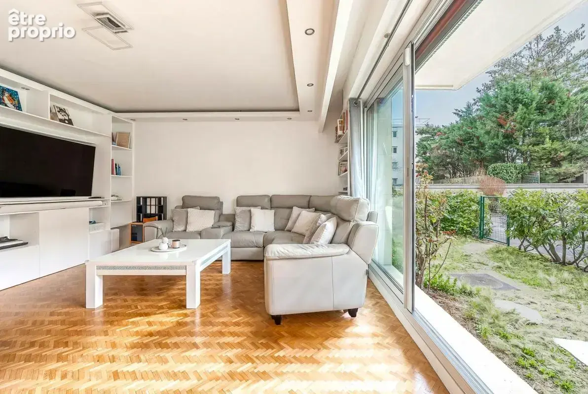 Appartement à SAINT-MAUR-DES-FOSSES