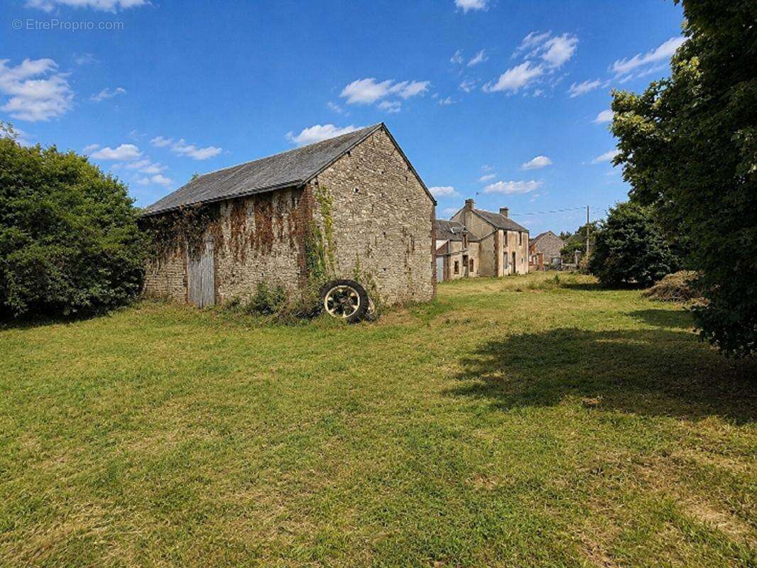 Ancienne fermette à rénover de 130 m² plus grange de 80 m² - photo 2