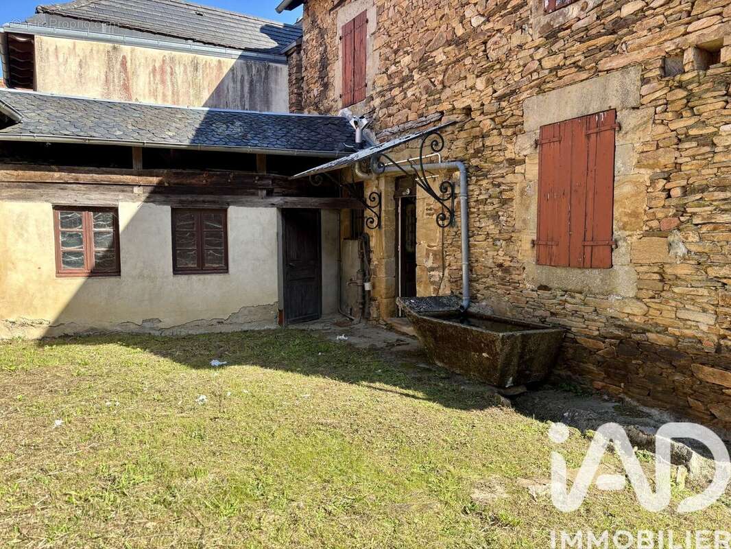 Maison 85 m² à Saint-Hilaire-Peyroux  - photo 4