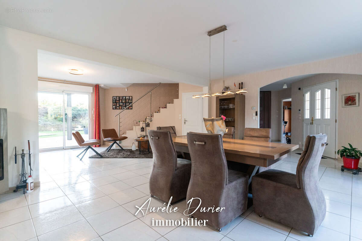 Maison à MONTRICHARD