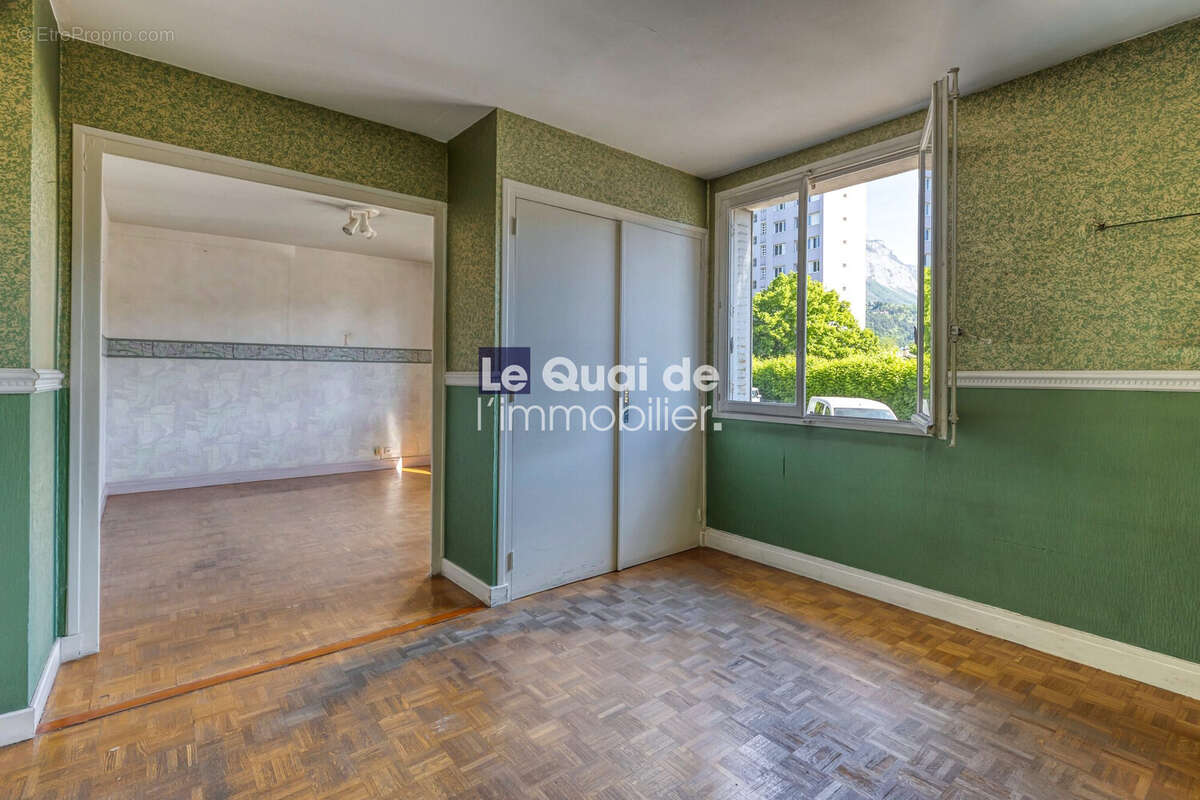 Appartement à MEYLAN
