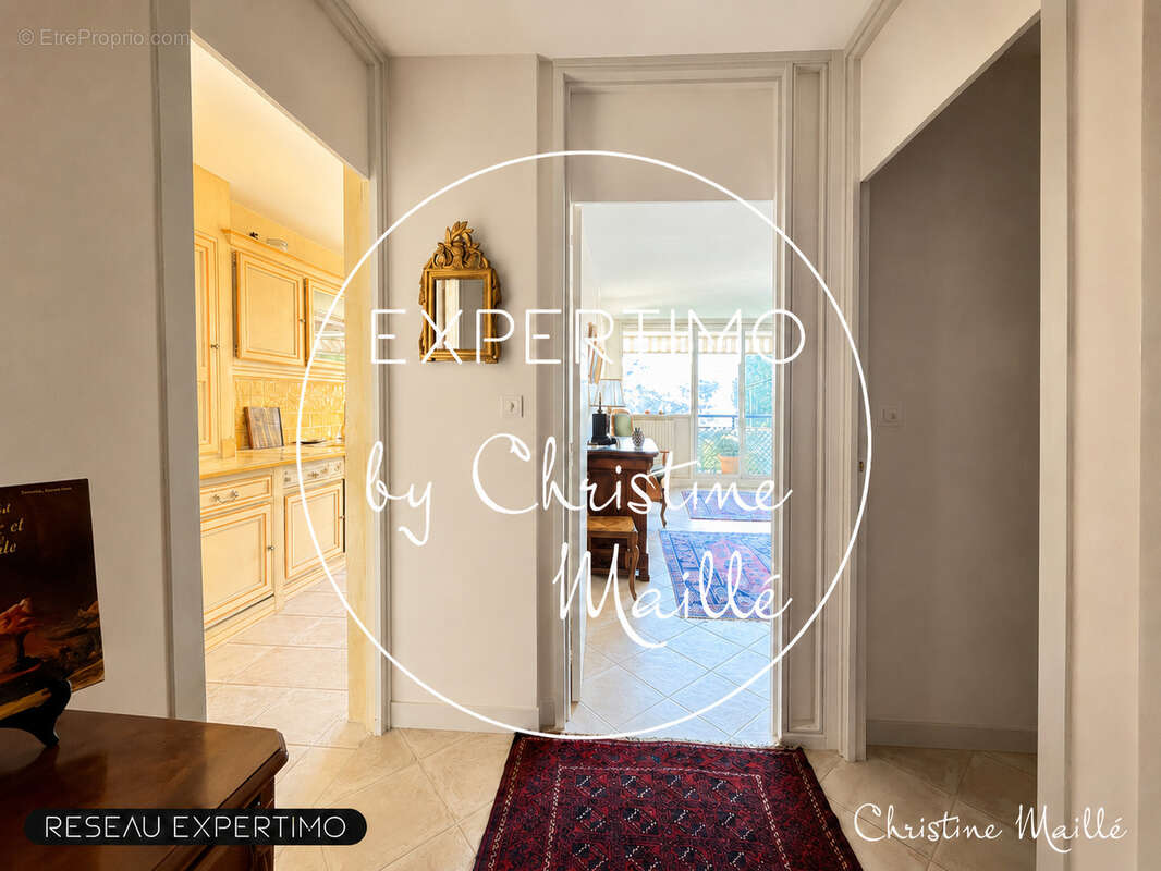 Appartement à VERSAILLES