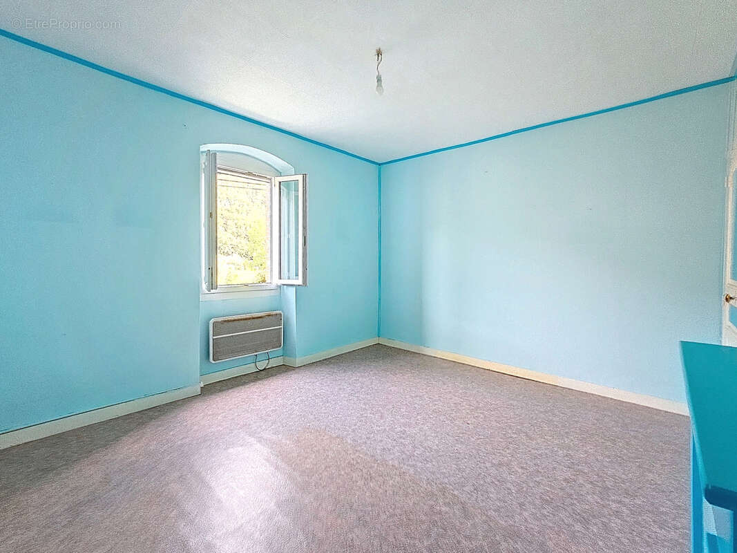 Maison à SAINT-JUERY