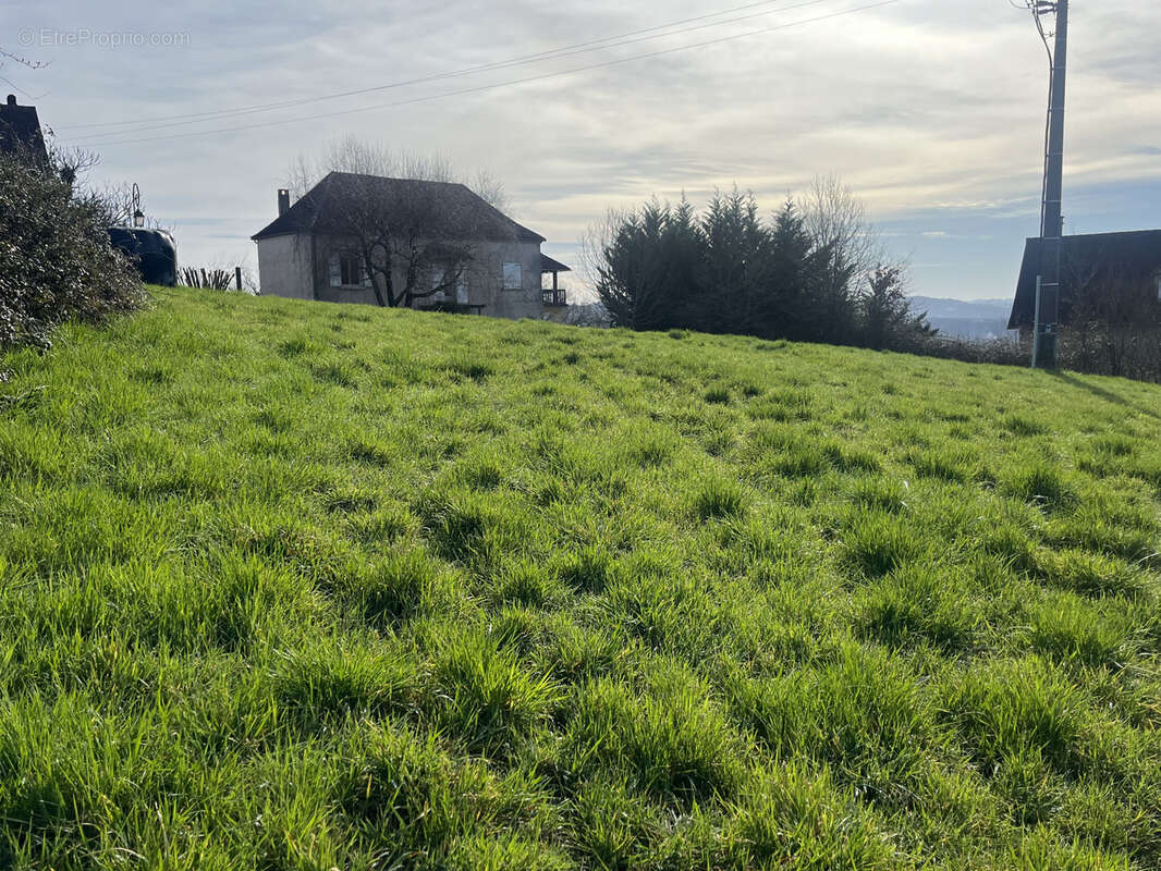 Terrain à ASTAILLAC