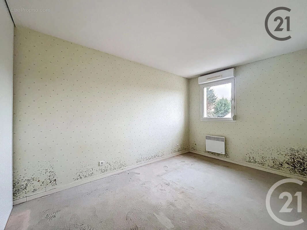 Appartement à VILLENEUVE-SUR-YONNE