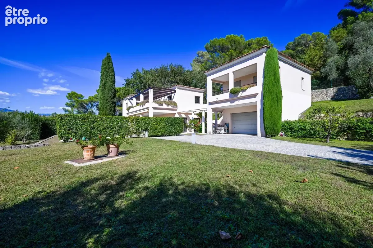 À vendre — villa contemporaine à mougins — secteur recherché — calme —	4 chambres / avec appartement indépendant - photo 3