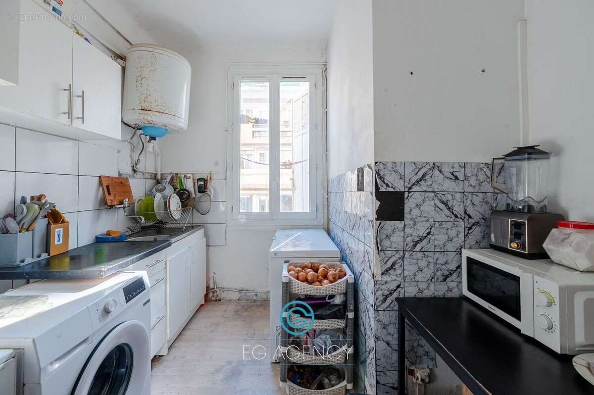 Appartement à MARSEILLE-3E