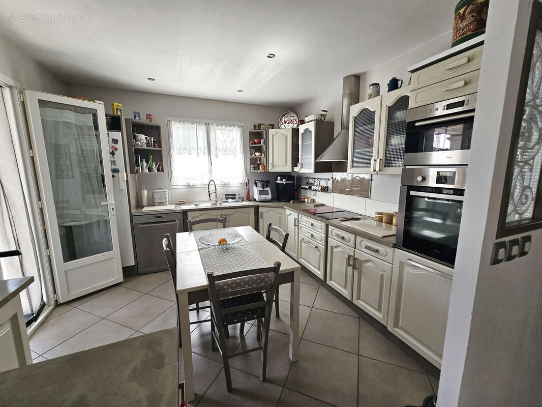 Maison à CLERMONT-L&#039;HERAULT