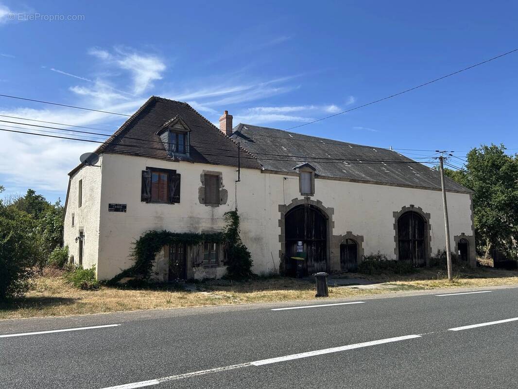 Maison à MOUHET