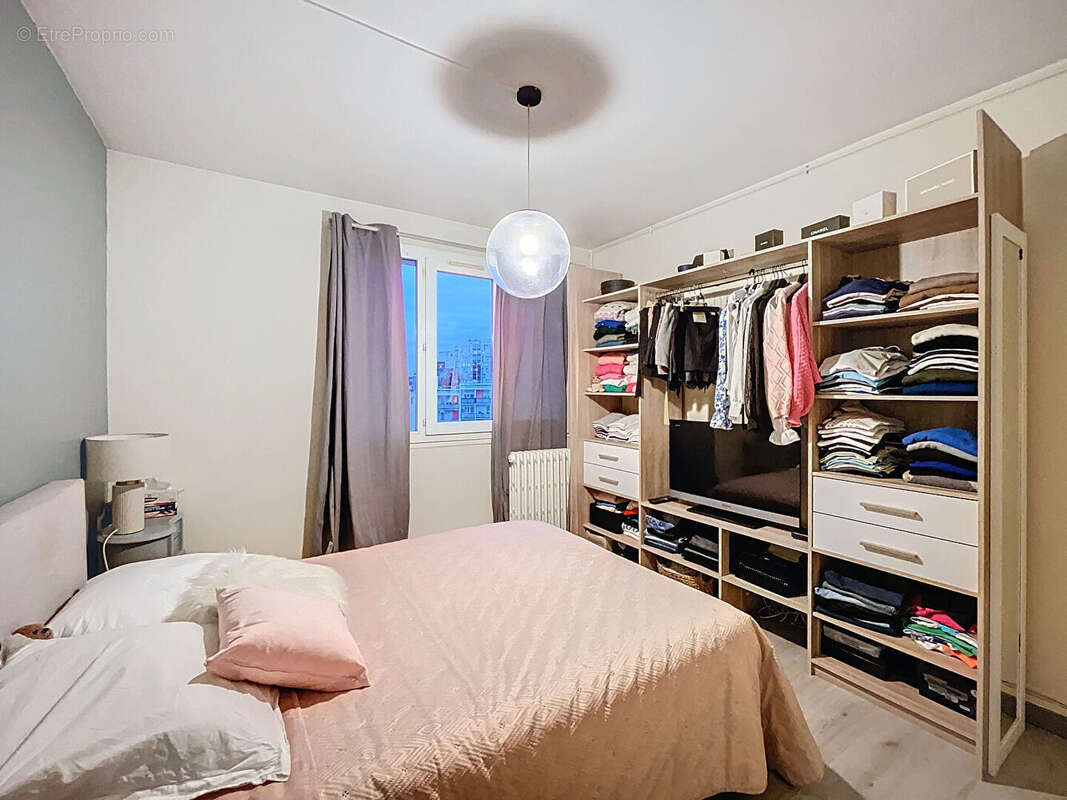 Appartement à RUEIL-MALMAISON