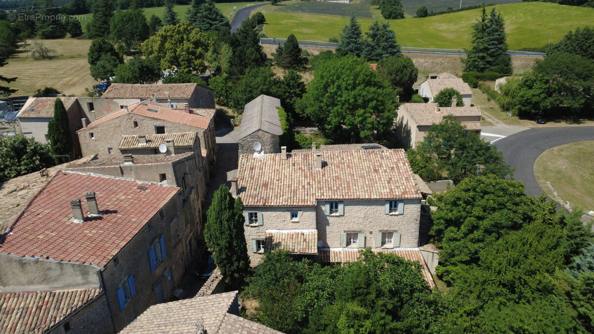 Maison à SAINT-TRINIT