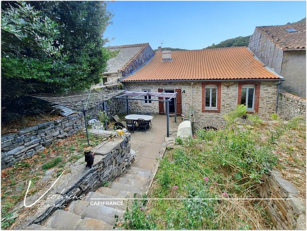 Maison à COURNIOU