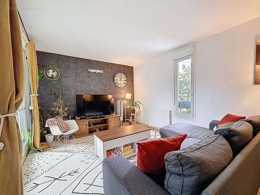 Appartement à MONTIGNY-LE-BRETONNEUX