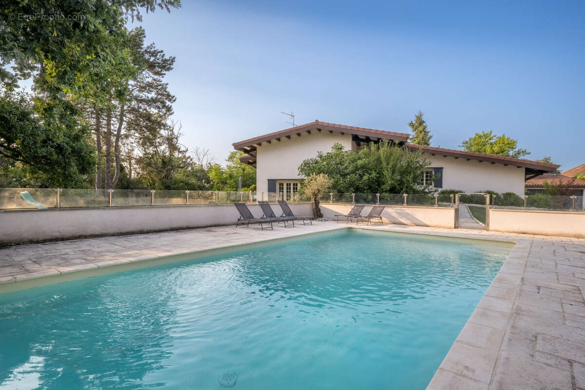 Maison à VILLETTE-D&#039;ANTHON