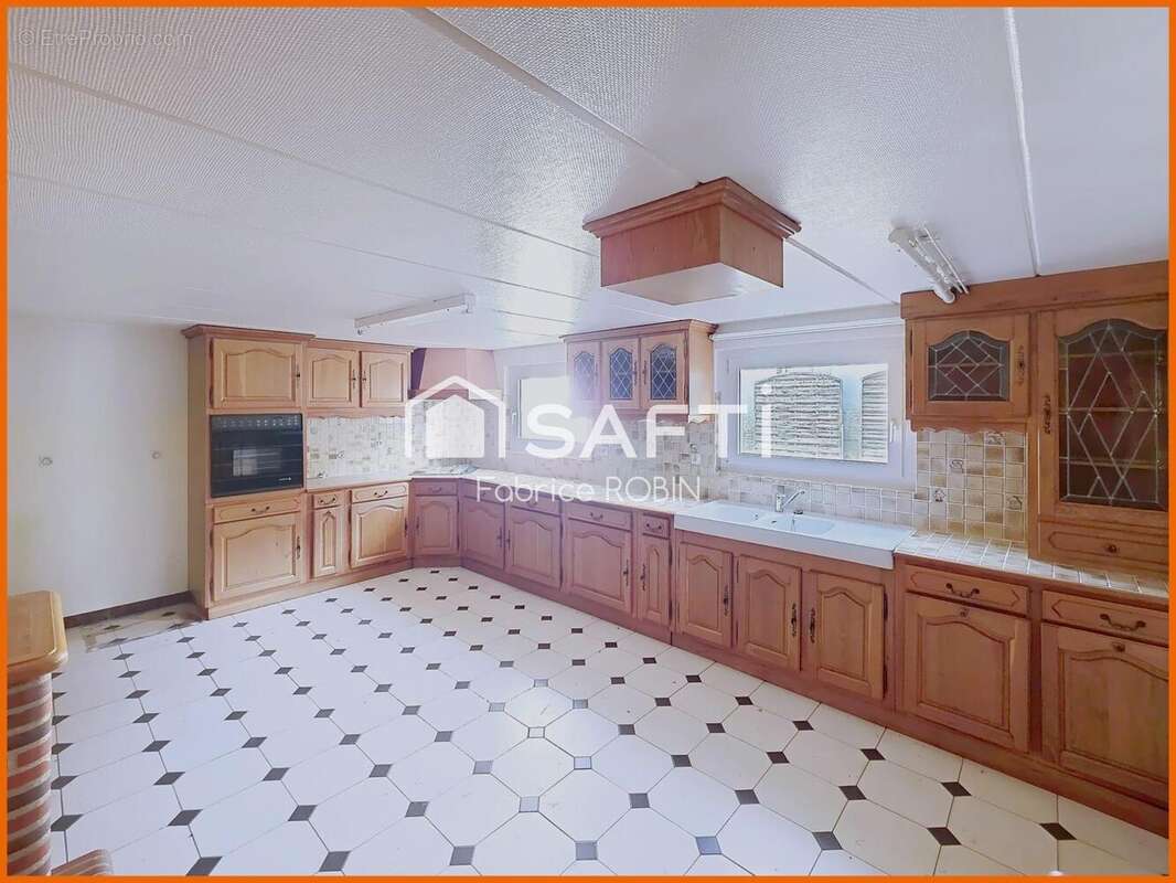 Photo 2 - Maison à ESTISSAC