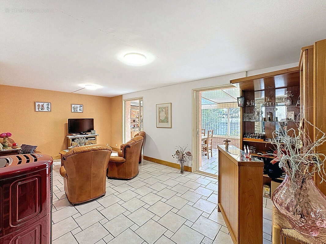 Maison à DEMOUVILLE