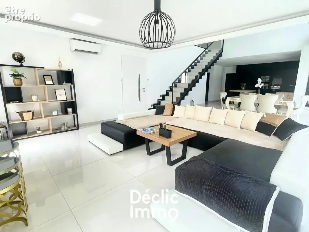 Montpellier-Est, Beaulieu, villa 195 m² avec piscine - photo 3
