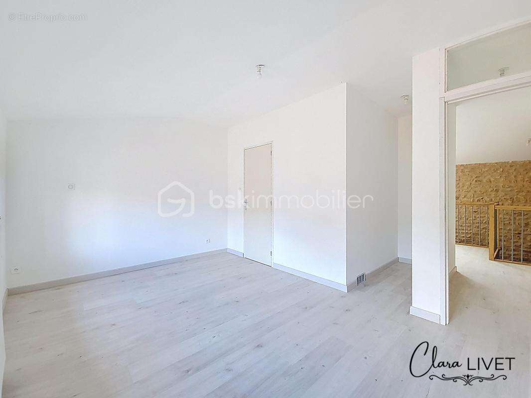 Appartement à CHESSY