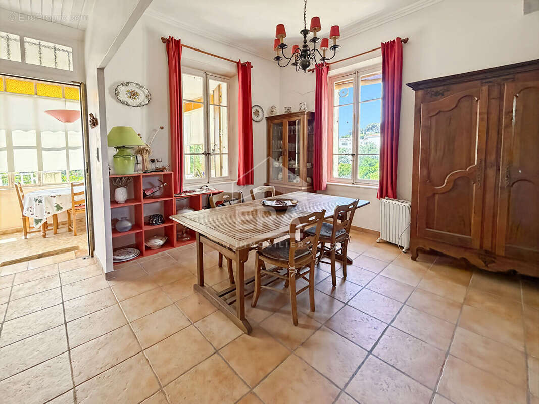 Maison à LES PENNES-MIRABEAU