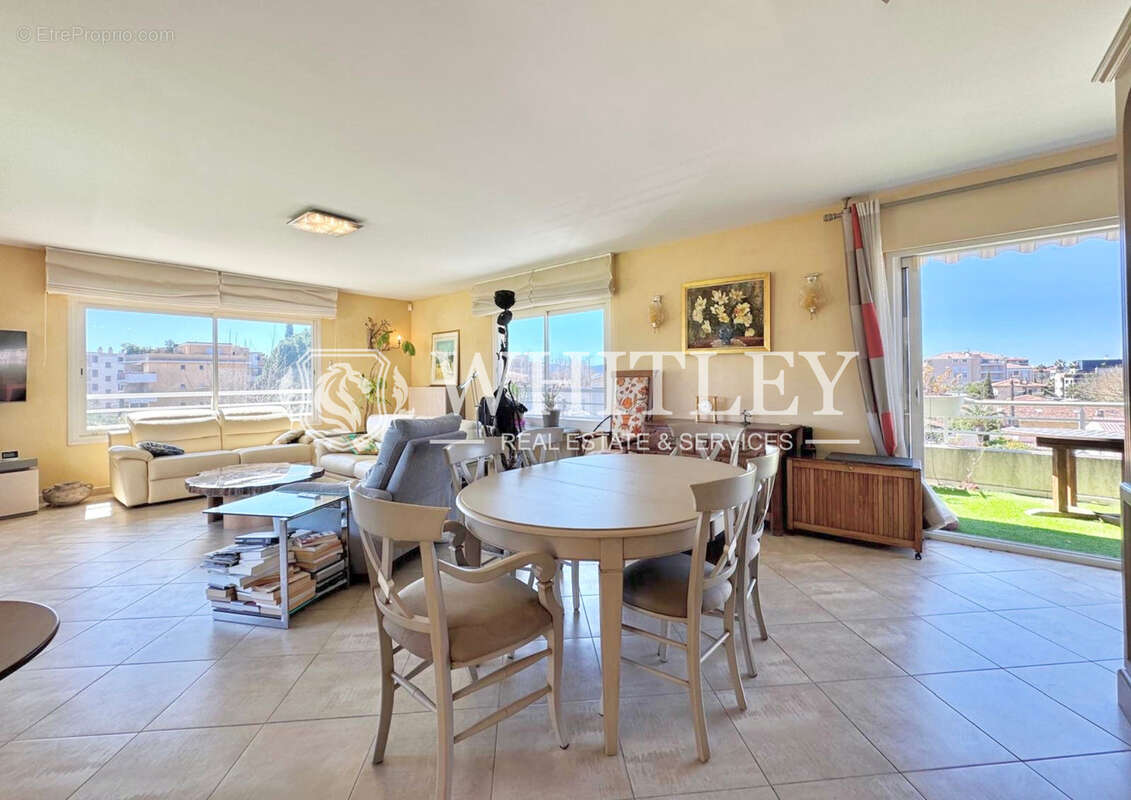 Appartement à SAINT-RAPHAEL