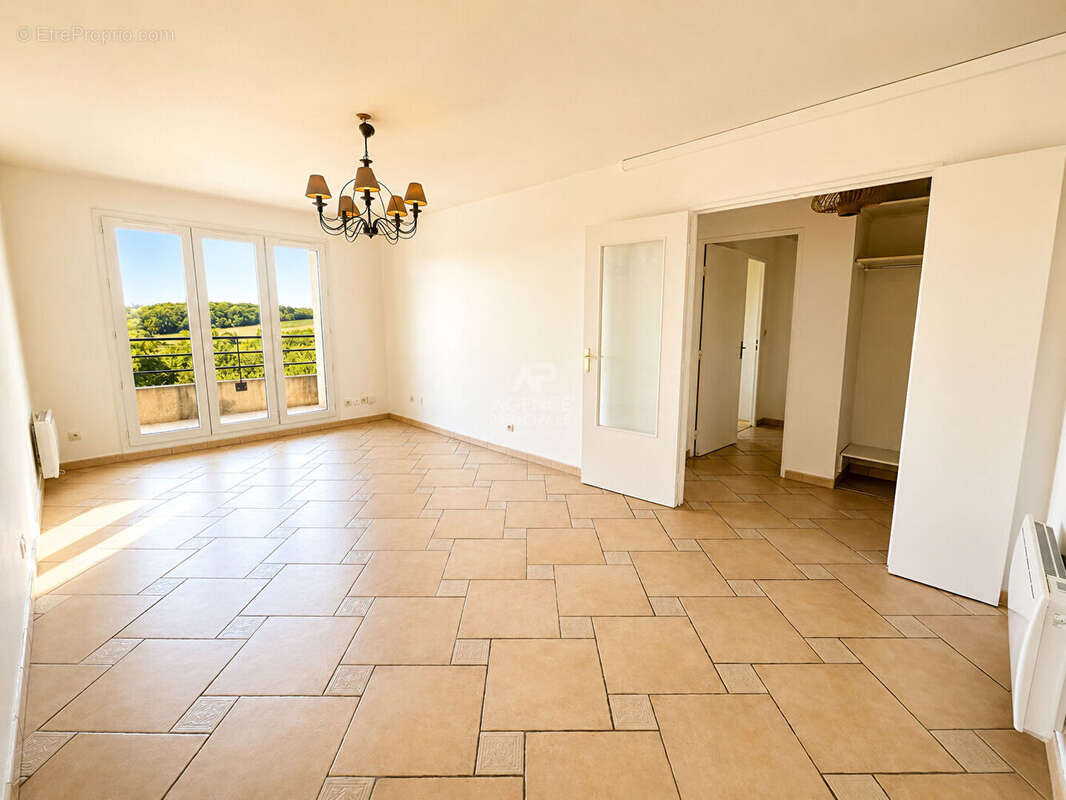 Appartement Meulan En Yvelines 2 pièce(s) 50.43 m2 - photo 4