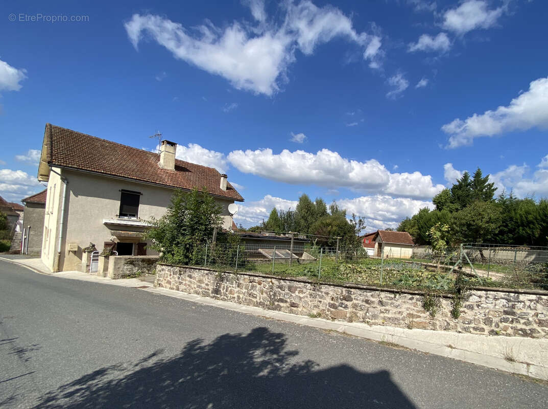 Maison à SAINT-JEAN-LAGINESTE