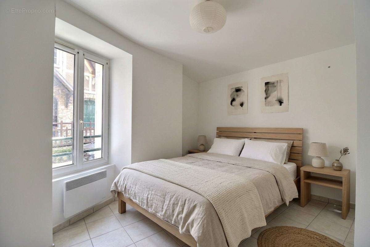 Appartement à CHANTELOUP-LES-VIGNES