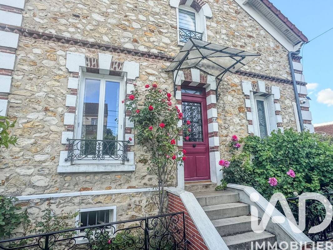 Photo 1 - Maison à SAINT-THIBAULT-DES-VIGNES